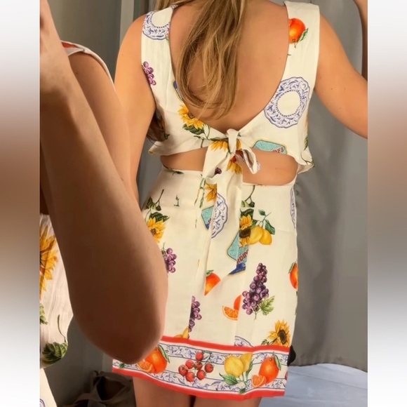 WT H&M DRESS WITH BOW AT BACK - Picture 8 of 10